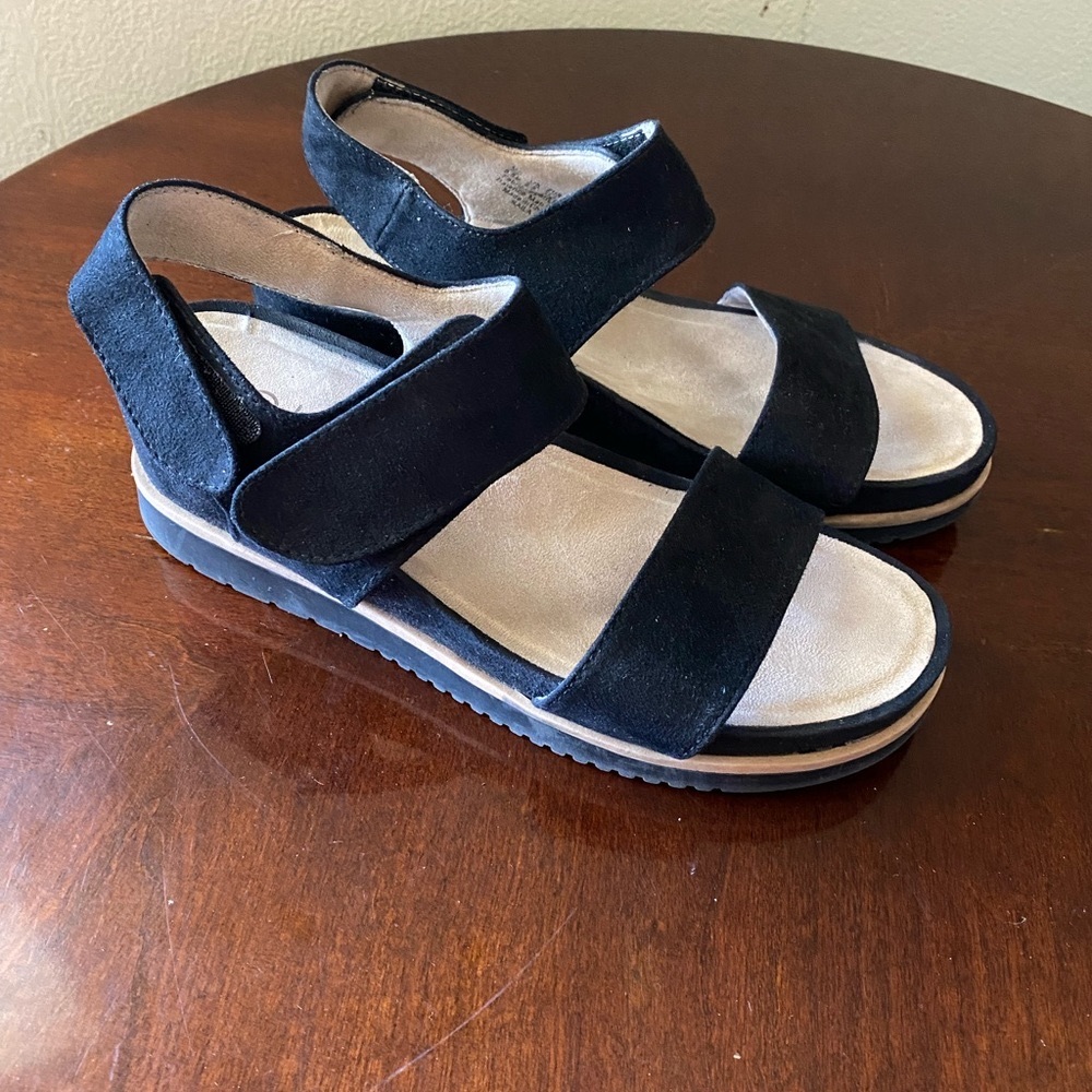 Naturalizer SOUL New Condition Velcro Straps